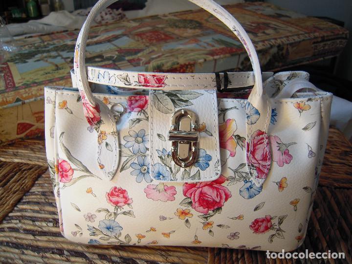 Nuevo: Bolso multicolor flores piel - Foto 1