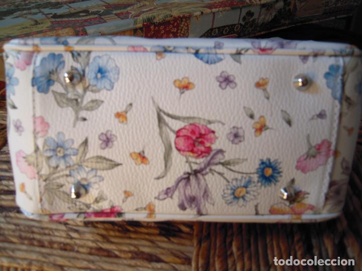 Nuevo: Bolso multicolor flores piel - Foto 2