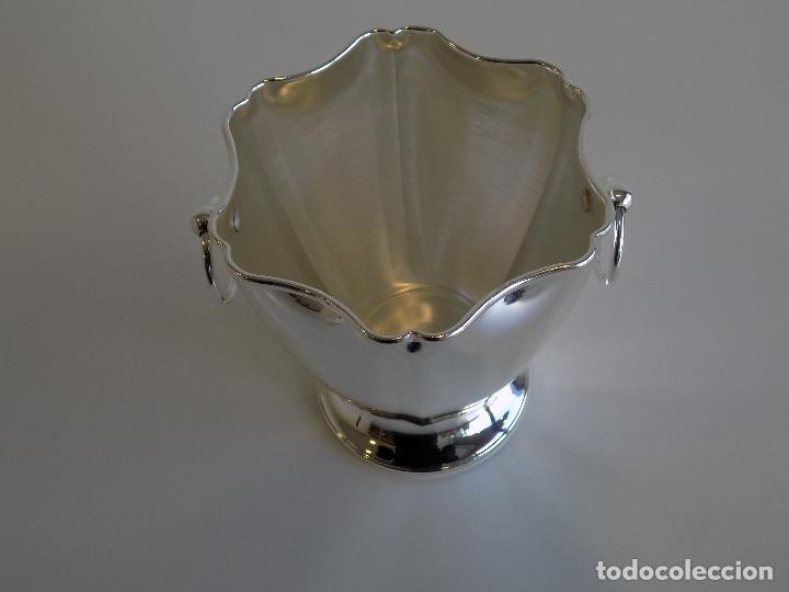 Nuevo: Cubitera con asas, marca Rofran. (Nueva) - Foto 2