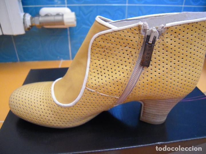 Nuevo: Bot&iacute;n de piel camel talla 37 - Foto 3
