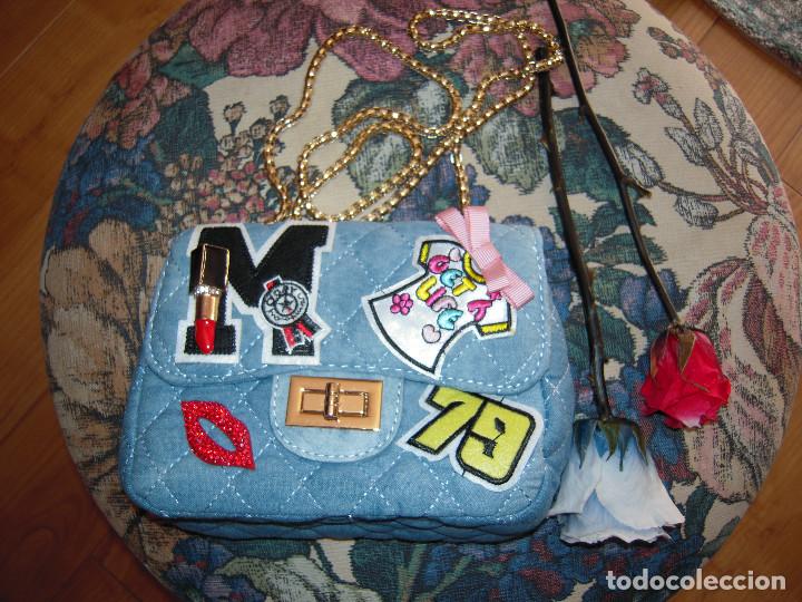 Nuevo: Bolso guateado denim con parches y cadena - Foto 1