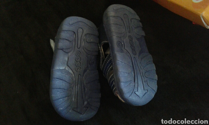 Nuevo: Zapatos ni&ntilde;o talla 20 - Foto 3
