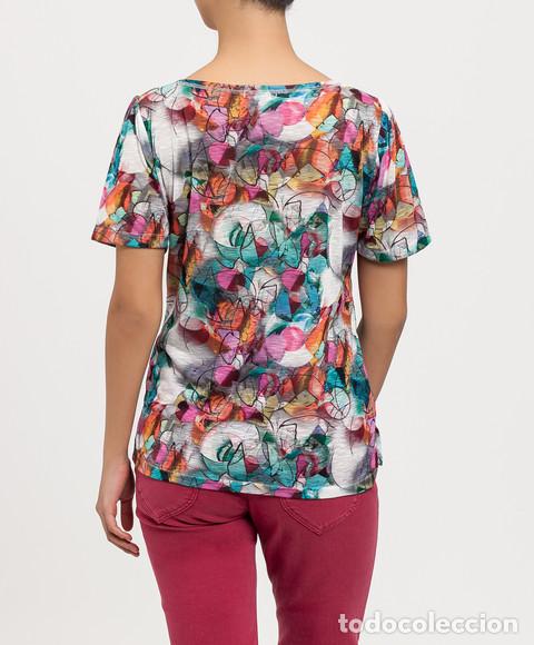 Nuevo: Camiseta estampada abstracta talla 46 - Foto 2