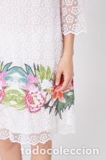 Nuevo: Vestido bordado blanco talla 40 - Foto 3