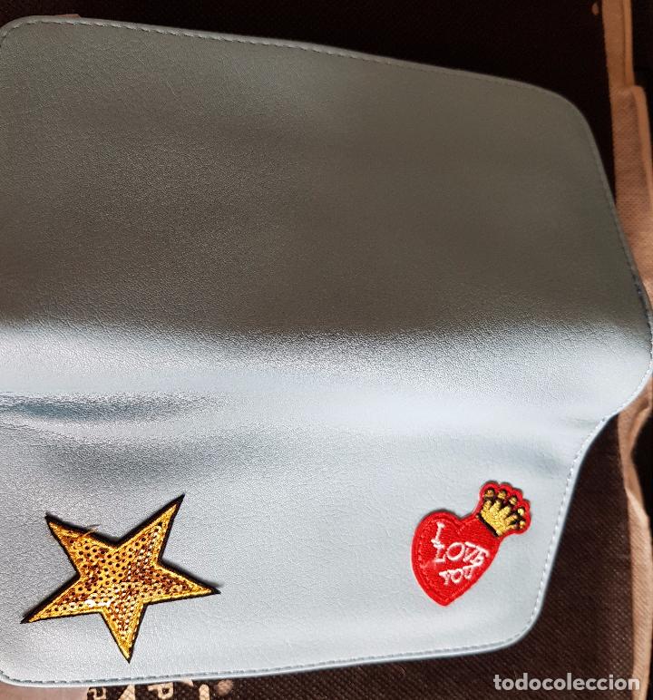 Nuevo: CARTERA DE POLIPIEL NUEVA, SIN USO. AMPLIA CAPACIDAD, PARA M&Aacute;S DE 20 TARJETAS. MONEDERO CREMALLERA.