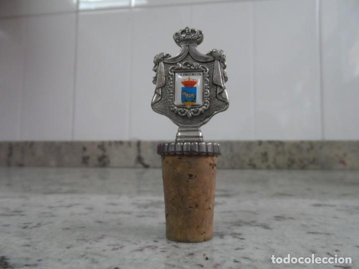 Nuevo: tap&oacute;n de corcho - Foto 1