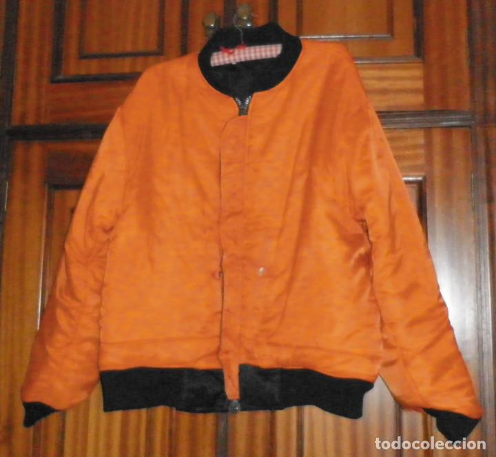 Nuevo: chaqueta bomber reversible negra y naranja - Foto 2