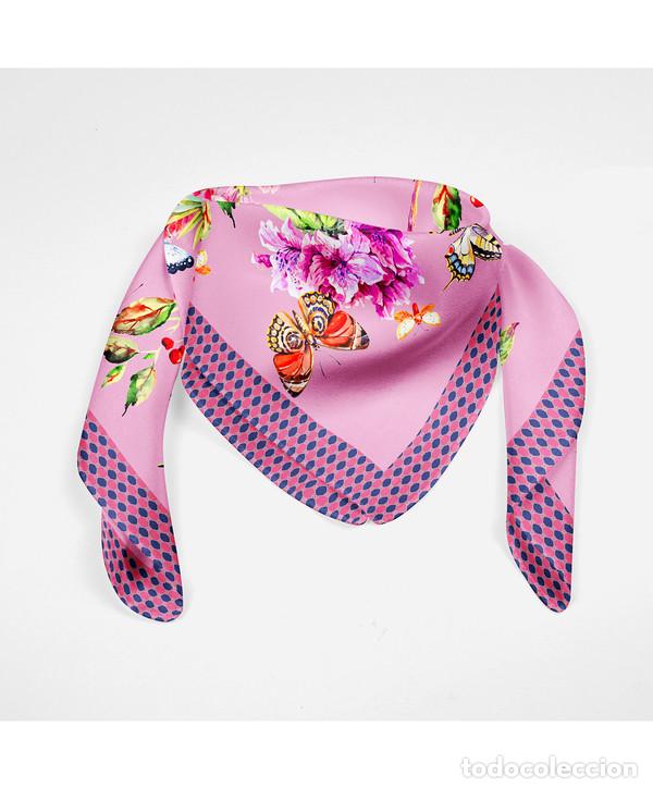 Nuevo: Pa&ntilde;uelo estampado mariposas y flores - Foto 2
