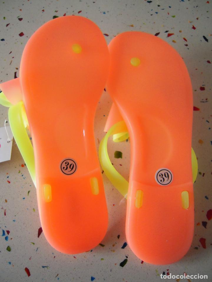 Nuevo: Chancleta naranja y amarillo fl&uacute;or talla 39 - Foto 4