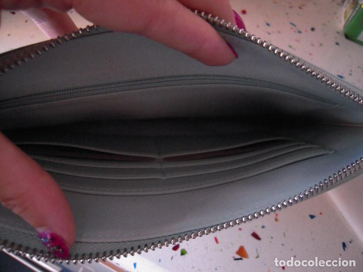 Nuevo: Clutch azul estampado playa - Foto 4