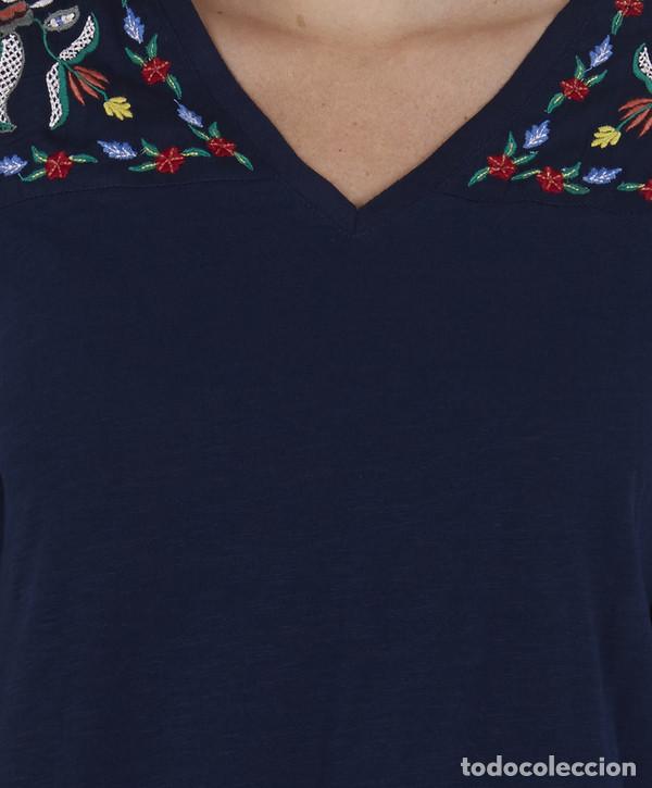 Nuevo: Camiseta bordada talla 38 - Foto 3