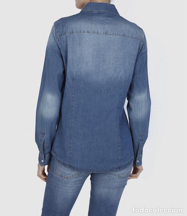 Nuevo: Camisa vaquera talla 40 - Foto 2