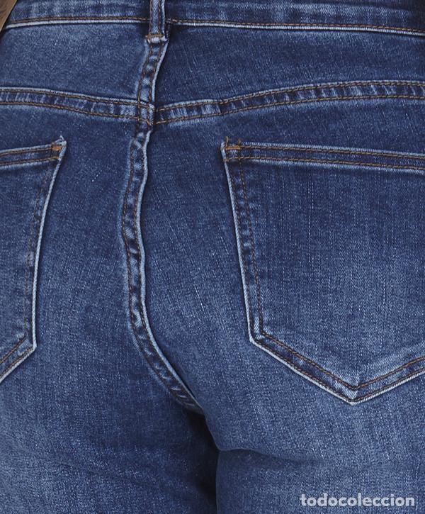 Nuevo: Vaqueros bordados talla 38 - Foto 3