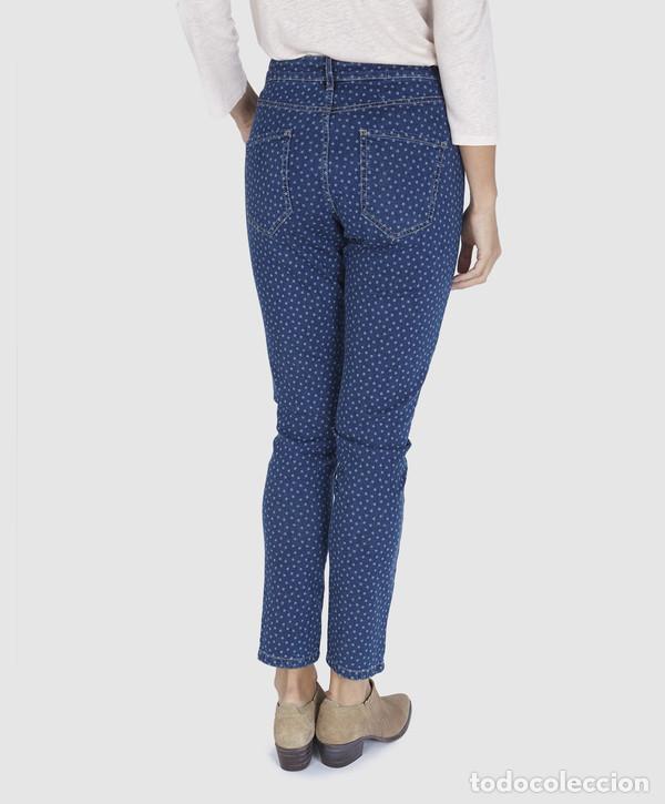 Nuevo: Vaqueros estrellas talla 40 - Foto 2