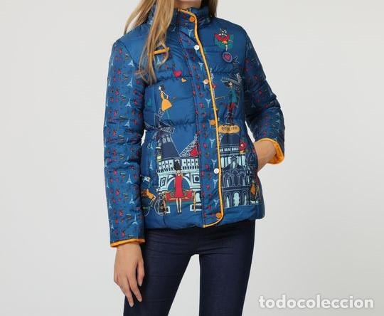 Nuevo: Anorak azul estampado multicolor Par&iacute;s talla S - Foto 1
