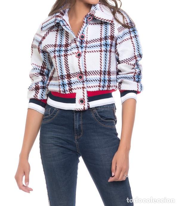 Nuevo: Cazadora corta cuadros talla S/36 - Foto 1