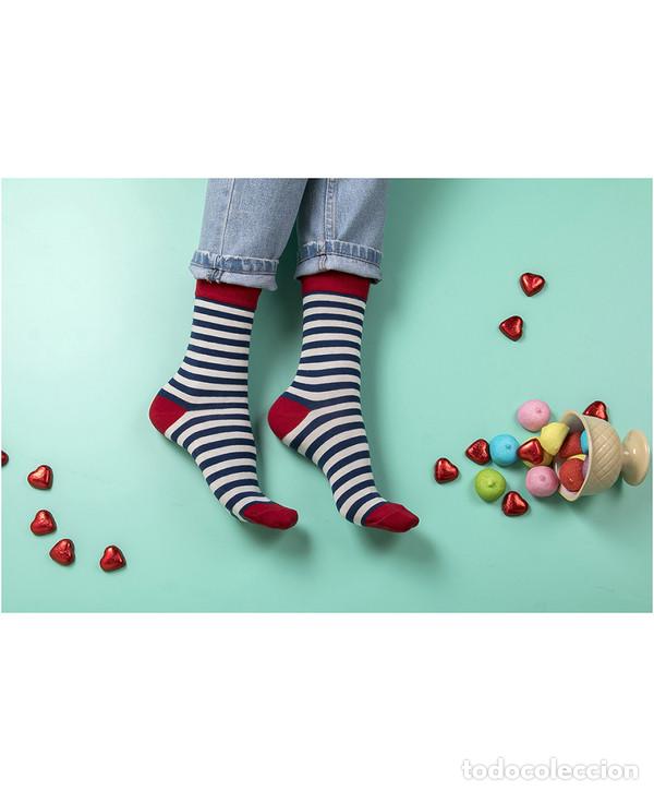 Nuevo: Calcetines rayas azules y blancas - Foto 1
