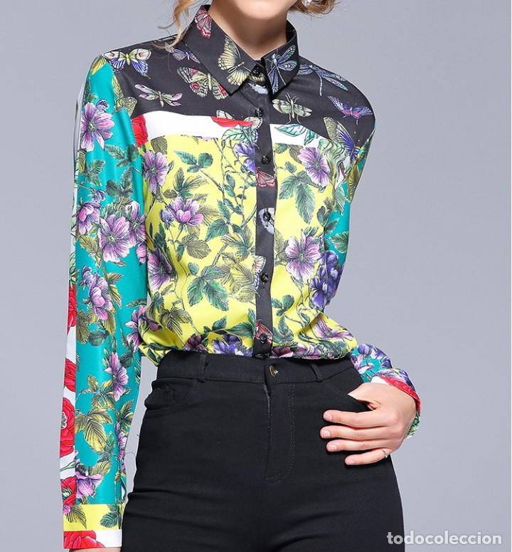 Nuevo: Camisa multicolor flores y mariposas talla M - Foto 2