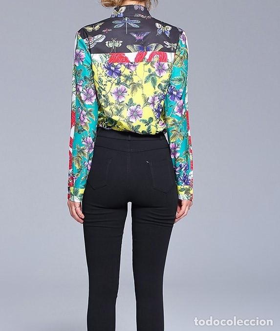 Nuevo: Camisa multicolor flores y mariposas talla M - Foto 3
