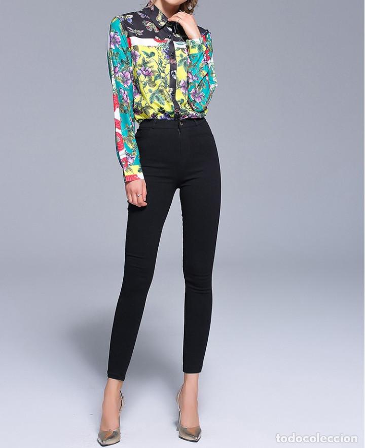 Nuevo: Camisa multicolor flores y mariposas talla M - Foto 7