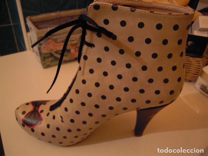 Nuevo: Botines tac&oacute;n beis y topos negros talla 38 - Foto 3