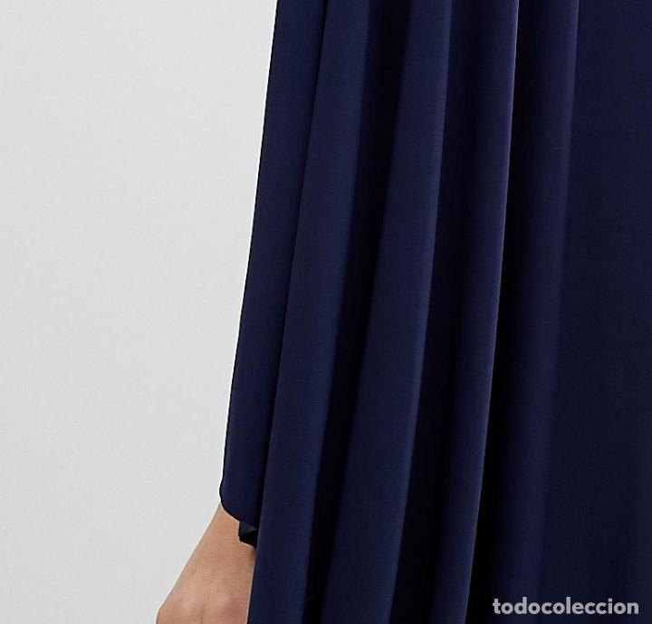 Nuevo: Minivestido ajustado con capa talla 36 - Foto 6