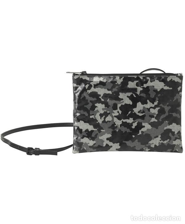Nuevo: Bolso plano bandolera gris - Foto 1