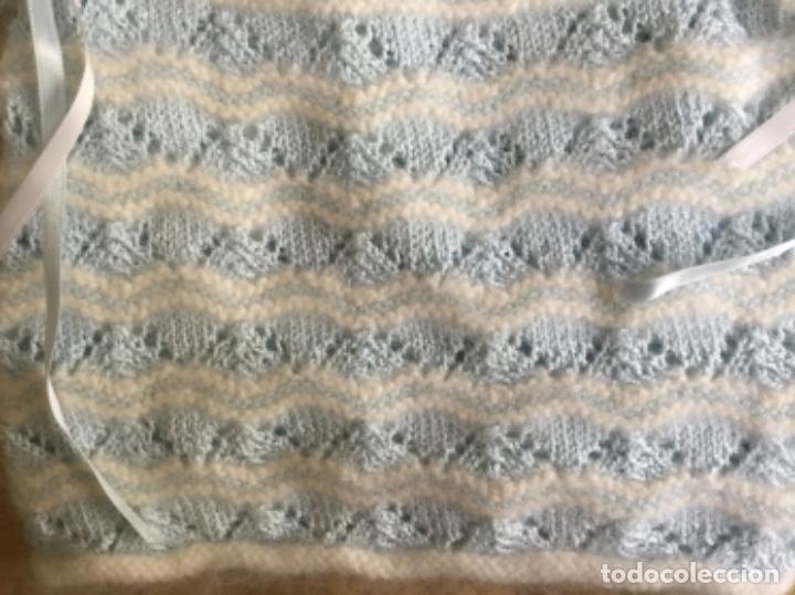 Nuevo: JERSEY DE BEB&Eacute;  HECHO A MANO AZUL Y BLANCO - Foto 5