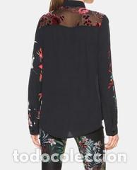 Nuevo: Camisa estampada con transparencias talla S - Foto 2