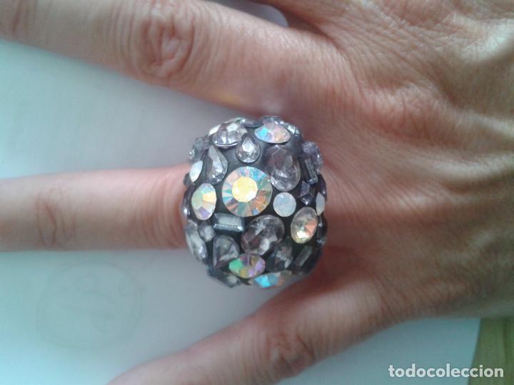 Nuevo: Anillo negro con piedras - Foto 1