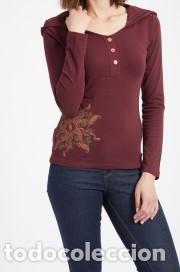 Nuevo: Camiseta con capucha burdeos talla L - Foto 1