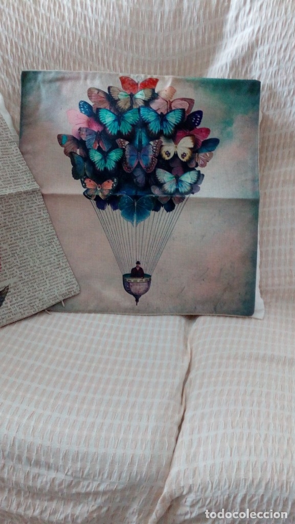 Nuevo: Dos fundas de lino y algodon 45x45 dibujo mariposas. - Foto 2