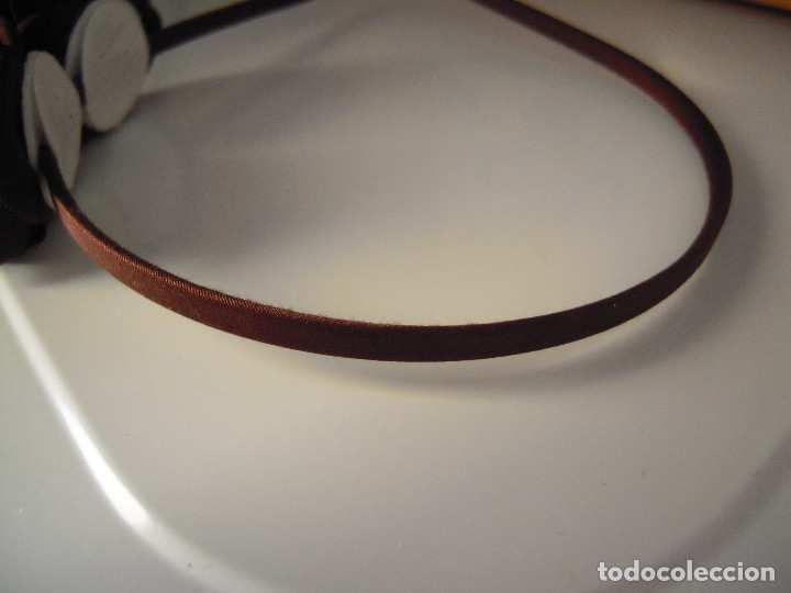 Nuevo: Diadema marr&oacute;n dos rosas - Foto 2