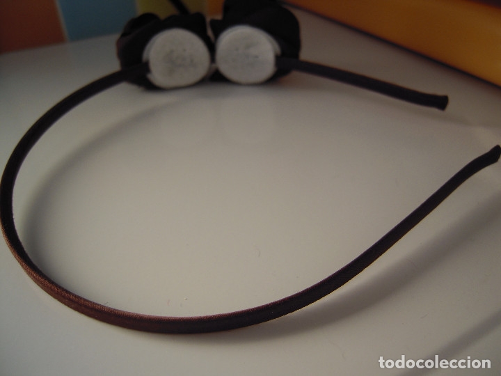 Nuevo: Diadema marr&oacute;n dos rosas - Foto 3
