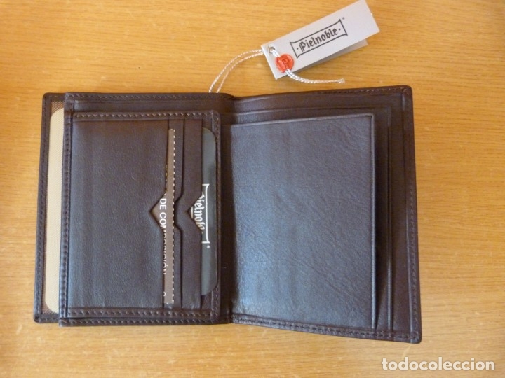 Nuevo: CARTERA / BILLETERA - NUEVA - PIELNOBLE - CON CAJA Y COMPLEMENTOS - Foto 3