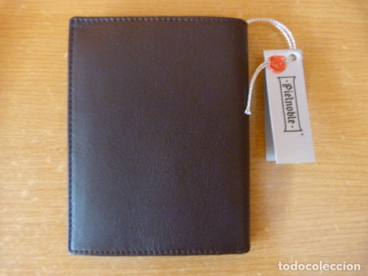 Nuevo: CARTERA / BILLETERA - NUEVA - PIELNOBLE - CON CAJA Y COMPLEMENTOS - Foto 5