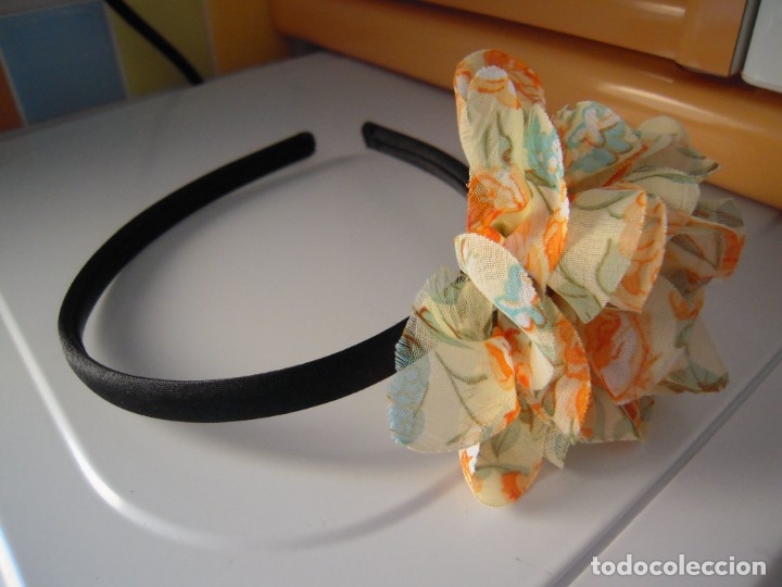 Nuevo: Diadema negra flor multicolor - Foto 1