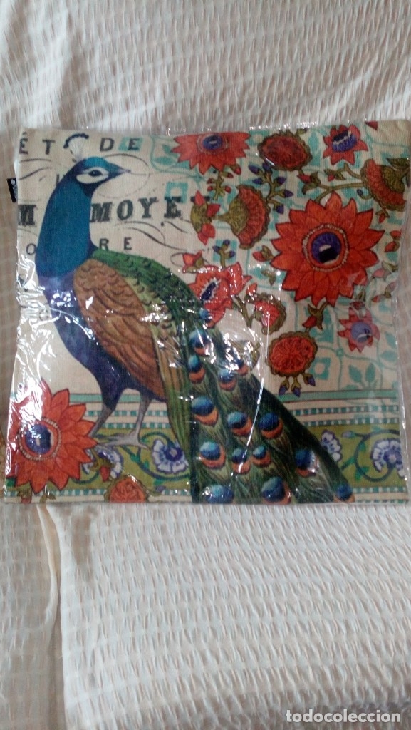 New: funda para cojin de lino y algodon,dibujo pavo real 45x45.