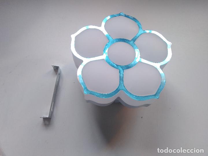 Nuevo: Plaf&oacute;n led con forma de flor - Foto 1