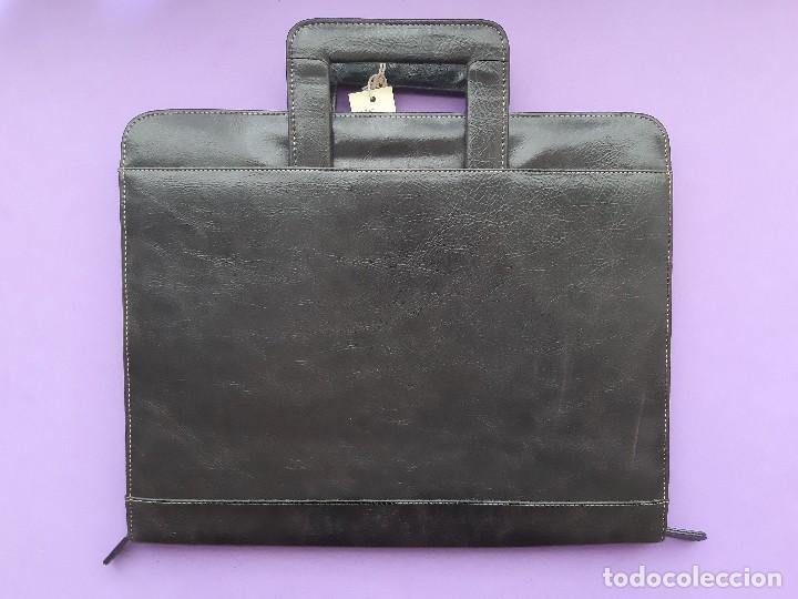 Nuevo: CARTERA PORTADOCUMENTOS DE PIEL NUEVA A ESTRENAR  MULTIPLES COMPARTIMENTOS MARCA MATTIES - Foto 6