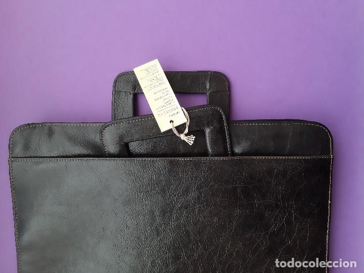 Nuevo: CARTERA PORTADOCUMENTOS DE PIEL NUEVA A ESTRENAR  MULTIPLES COMPARTIMENTOS MARCA MATTIES - Foto 8