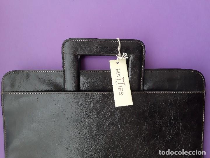 Nuevo: CARTERA PORTADOCUMENTOS DE PIEL NUEVA A ESTRENAR  MULTIPLES COMPARTIMENTOS MARCA MATTIES - Foto 9