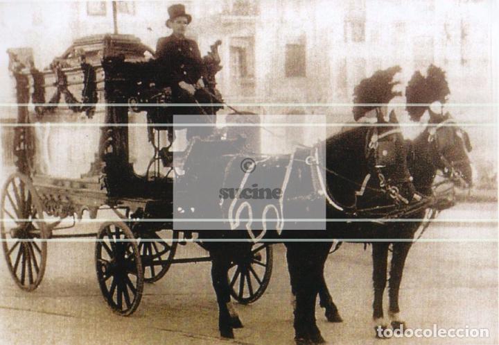 Neuf: CARRO FUNEBRE AL ESTILO FEDERICA EN LA PLAZA FAROLA CASTELLON