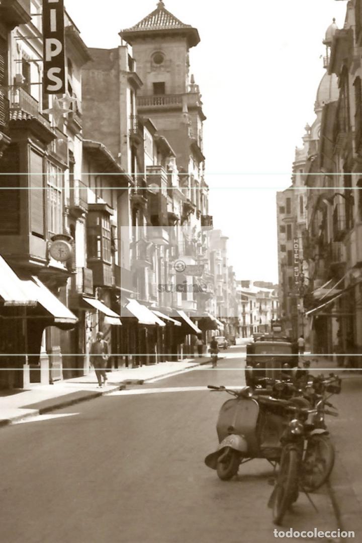 Nuevo: LA MARAVILLOSA EPOCA DE LA FAMOSA MOTO VESPA (CALLE ENMEDIO CASTELLON)