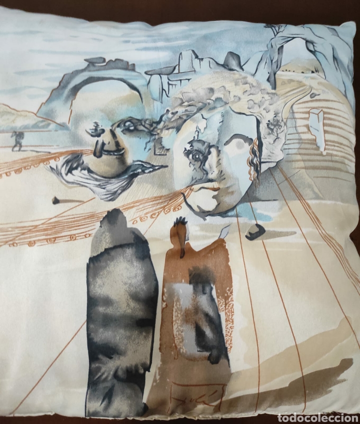 Novo: Cojin cuadro de Dal&iacute;