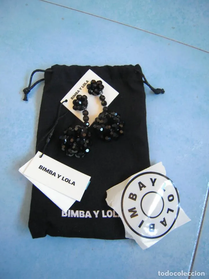 Pendientes bolas negros Bimba y Lola