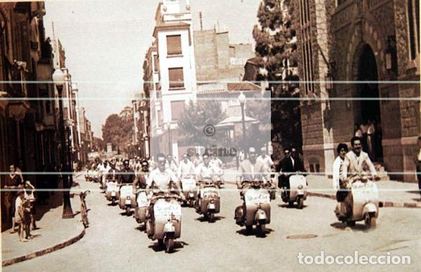 Nuevo: CALLE ZARAGOZA Y DESFILE DE LA ASOCIACI&Oacute;N VESPA CASTELLON
