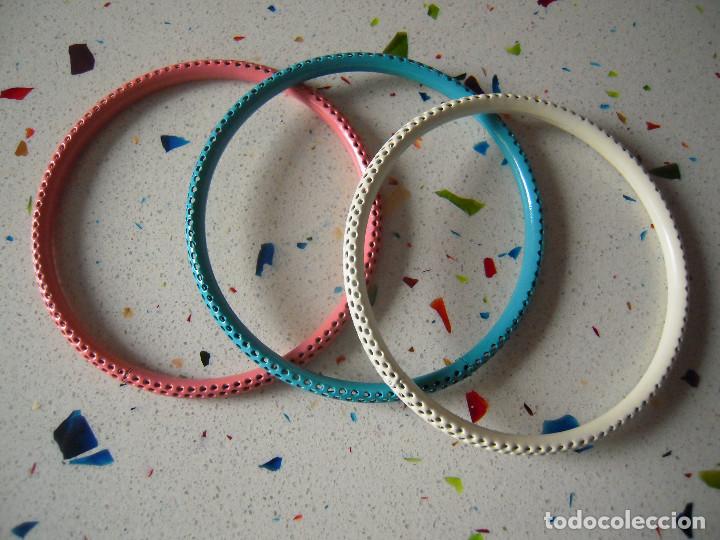 Nuevo: Tres pulseras r&iacute;gidas - Foto 1