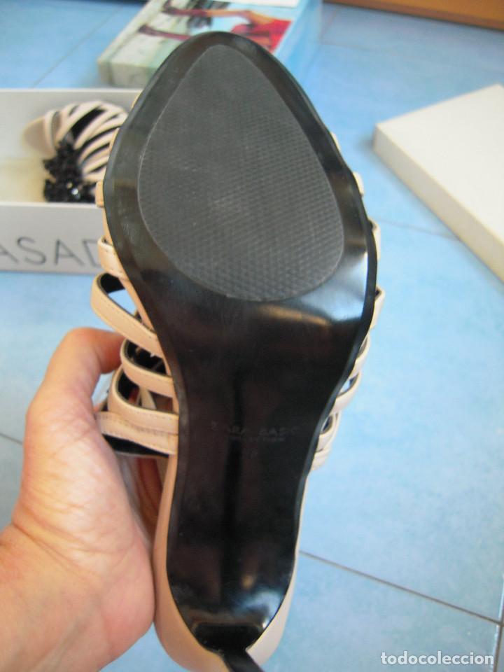 Nuevo: Sandalias tac&oacute;n y abalorios talla 38 - Foto 5