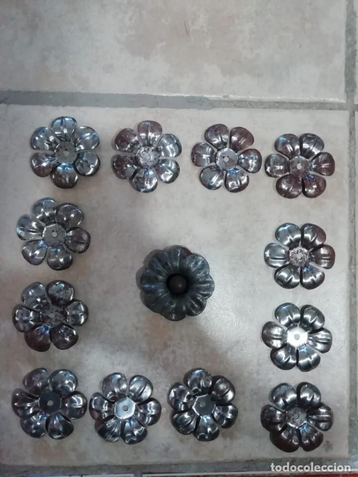 Nuevo: 13 flores de chapa - Foto 1